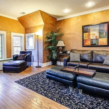 شقة Historic And Unique Brownstone In Gold Coast - Downtown - 3 شيكاغو المظهر الخارجي الصورة