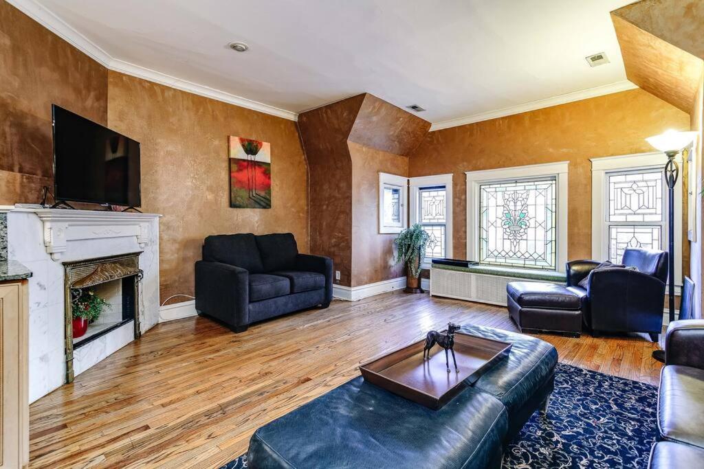 شقة Historic And Unique Brownstone In Gold Coast - Downtown - 3 شيكاغو المظهر الخارجي الصورة
